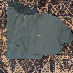 Figs Technical Collection Hydrogreen Set M